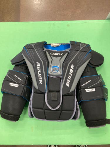 Used Youth Large/Extra Large Bauer GSX Goalie Chest Protector