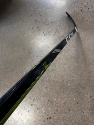 Used Intermediate CCM RibCor Pro 3 PMT Hockey Stick Right Handed P88