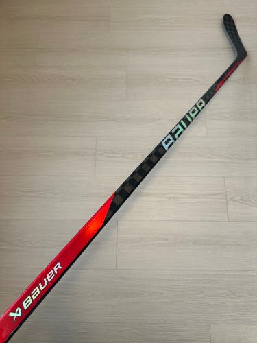 Pro Stock Bauer Nexus Sync (2NPROXL) P28 82 Flex