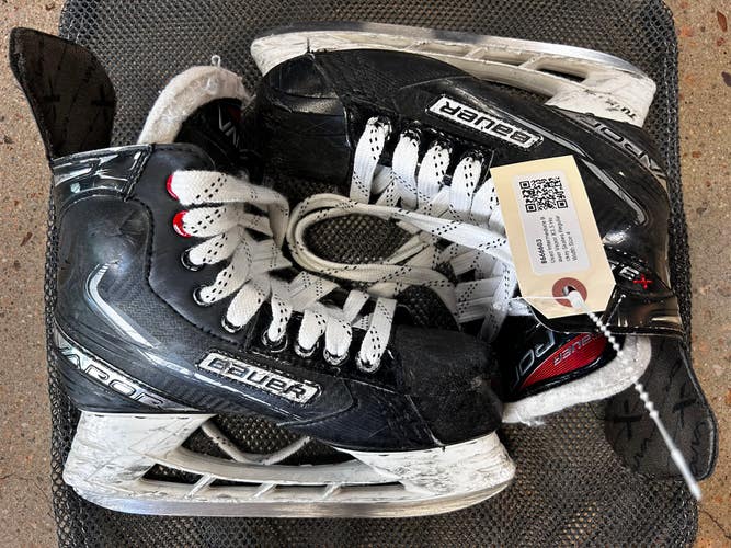 Bauer Vapor X3.5 Hockey Skates | INT 4 | Regular