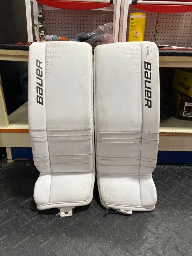 Used Bauer GSX White Size 26 JR Goalie Pads