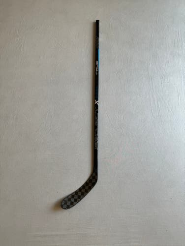 New Youth True Project X Right Handed Hockey Stick 30 Flex T92.5