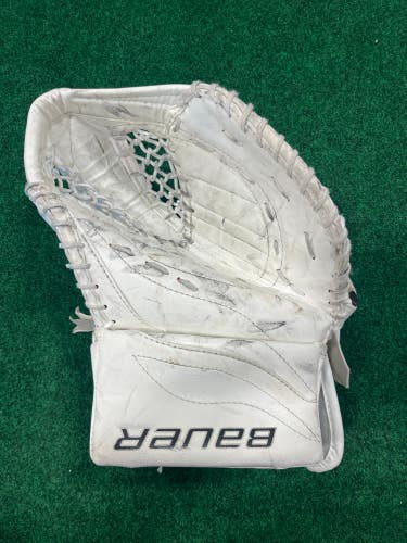 White Used Junior Bauer Reactor 2000 Goalie Glove Regular