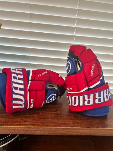 Warrior Hockey Gloves