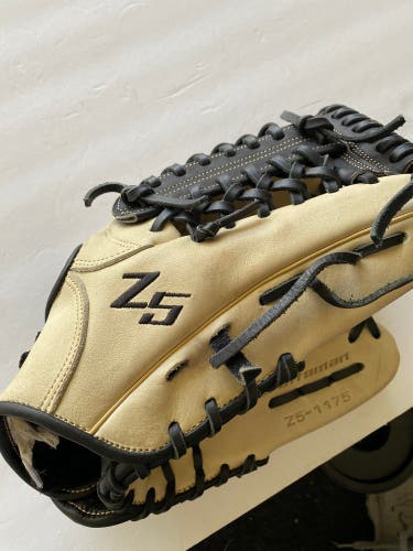 Used  Infield 11.75" Z5 Baseball Glove