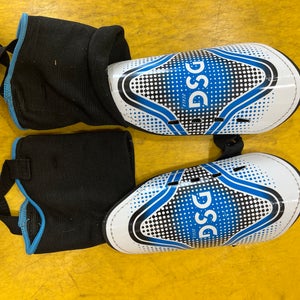 Used Extra Large DSG Shin Guards