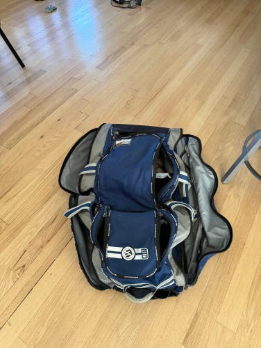 Used  Catcher's Bag NO E2