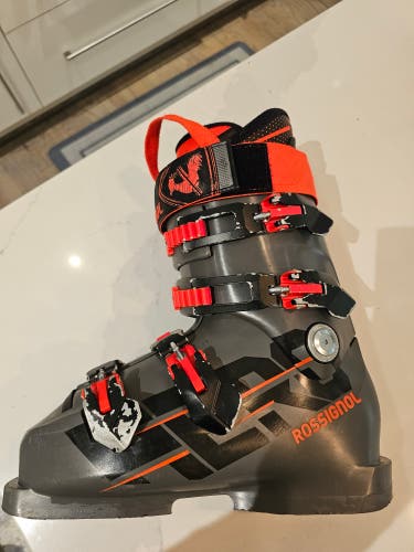 Rossignol Hero World Cup 90SC 24.5 alpine race boots