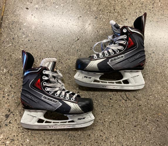 Used Intermediate Bauer Vapor x50 Hockey Skates | Size 5