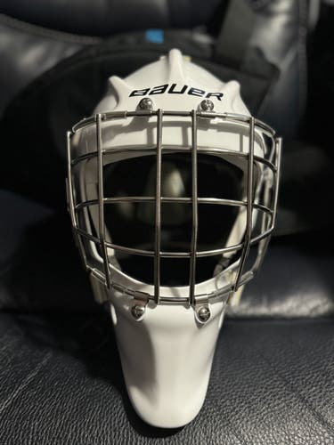 New Senior Bauer Profile 950 Goalie Mask