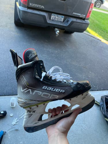 Bauer Vapor Hyperlite Skates