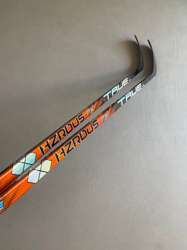 *2 Pack* of New Senior True Hzrdus PX Right Handed Hockey Sticks 65 Flex TC2-5