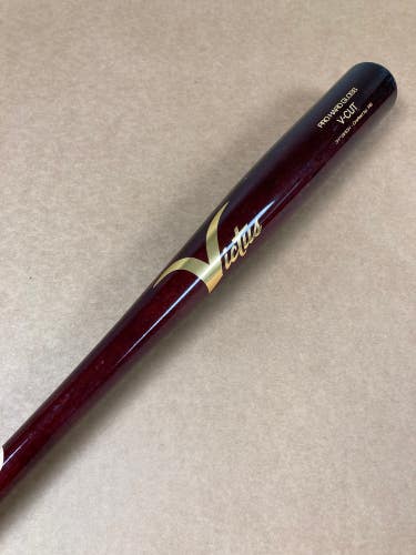 Used Victus V-Cut Pro Hard Gloss Birch Bat 31"