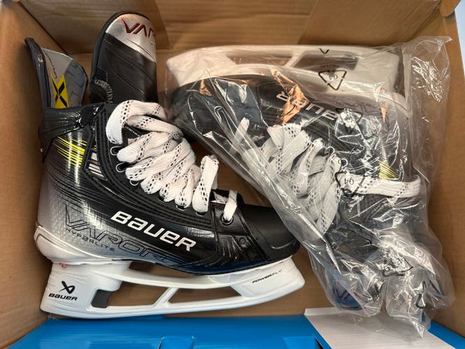 New Senior Bauer  Vapor Hyperlite 2 Hockey Skates