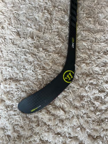 Used Junior Warrior Alpha DX Left Hand Hockey Stick W28