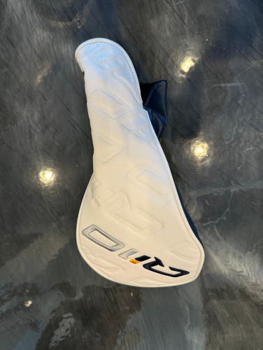 TAYLORMADE: Qi10 Driver Cover