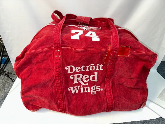 Detroit Red Wings hockey bag