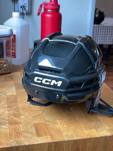 Tacks 720 Black Medium