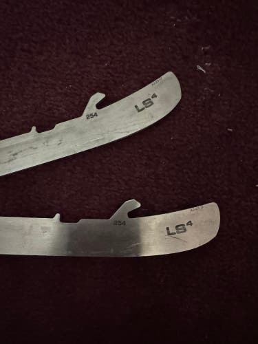 Used Bauer 254 mm LS4 Steel