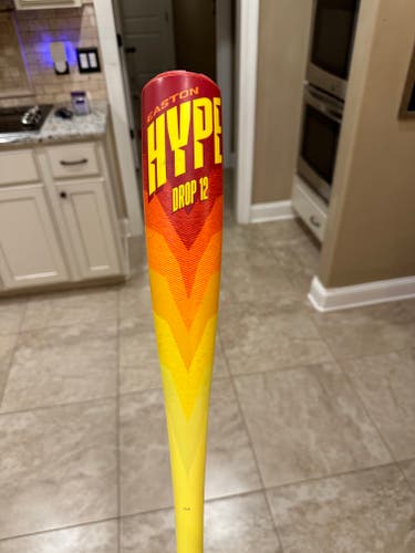 Used 2024 Easton Hype Fire USSSA Certified Bat (-12) Composite 14 oz 26"