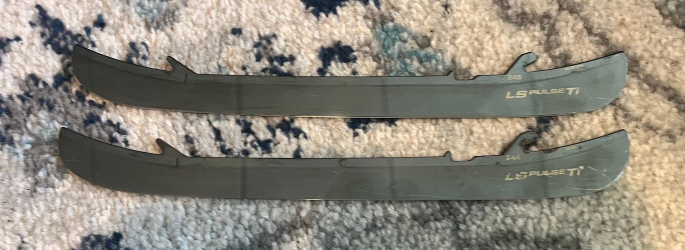 Bauer LS PULSE TI blades 246 mm