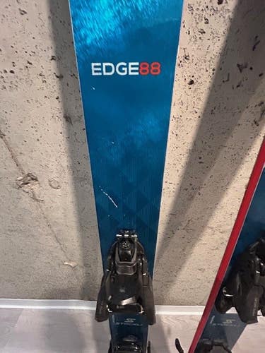 Used 2022 Unisex Stockli 174 cm Alpine Touring Skis With Bindings Max Din 12