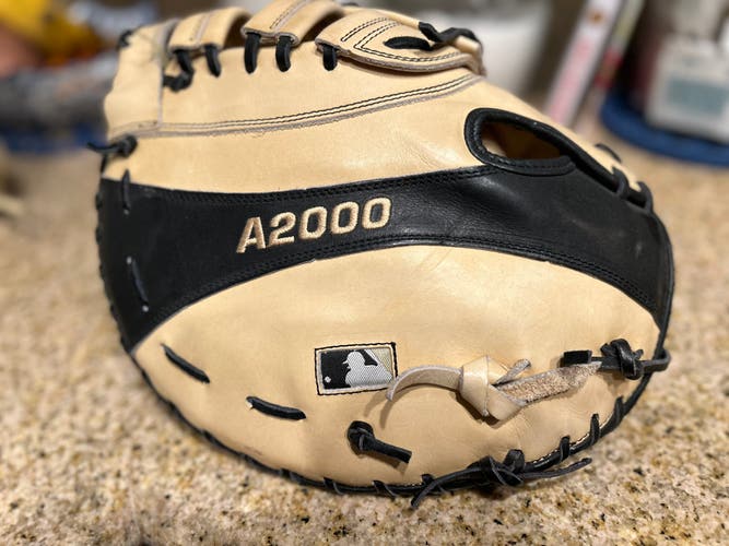 Wilson A2000 First Baseman Glove