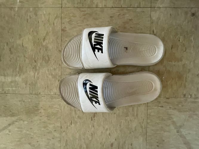 REAL slides worn by MICHEAL JORDAN