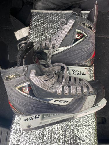 CCM U+06 Hockey skates size 8