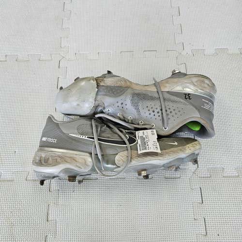 Used Nike Bb Metal Cleats Senior 11.5 Baseball And Softball Cleats