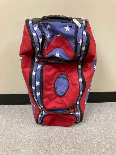 USA THEMED WHEELED BOOMBAH Baseball Bag