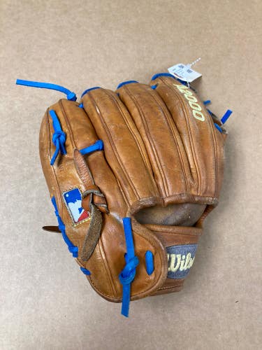 Used Wilson A2000 Right Hand Throw Infield Baseball Glove 11.5"