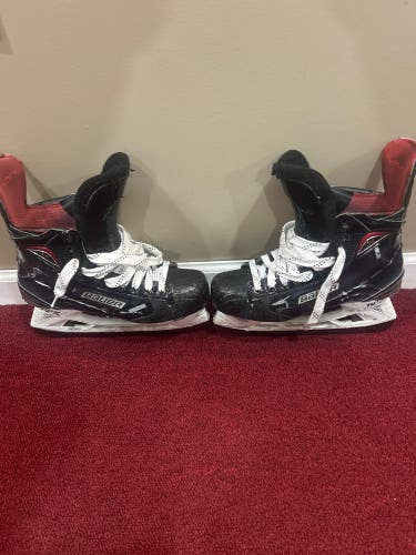 Used Senior Bauer Regular Width  Pro Stock 8.5 Vapor 1X Hockey Skates Item#BV1XS