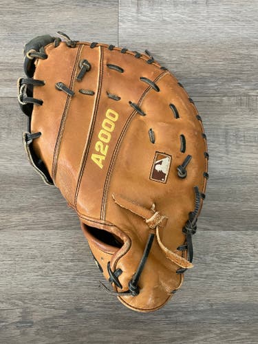 Used 2023 First Base Left Hand Throw Wilson A2000 Baseball Glove 12.5"