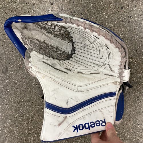 Used Senior Reebok XLT28 Goalie Glove