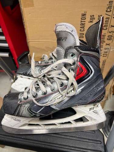 Pro stock Bauer APX2 Hockey Skates