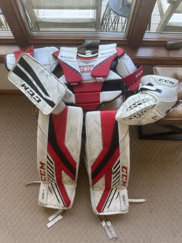 Used 28" CCM Axis 1.5 Regular Goalie Full Set