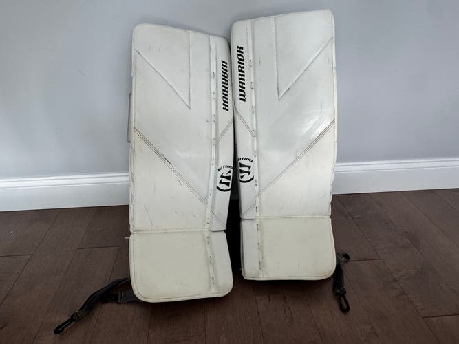 Used 26" Warrior Ritual g6 Goalie Leg Pads