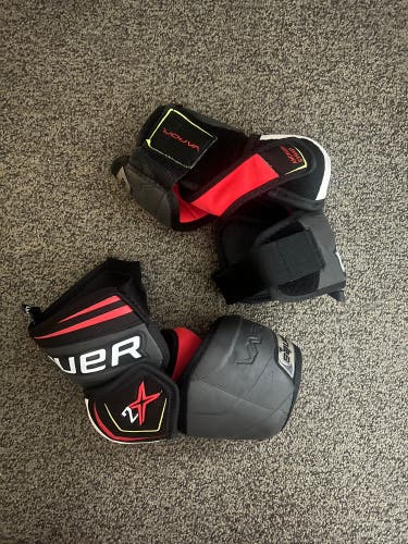 Used Senior Bauer Vapor 2x Elbow Pads