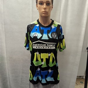 NWT Atlanta United 2023 Third Jersey Adidas M MLS