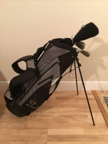 John Daly Full Set (3W, 5W, 6-PW, Putter) Mid-Firm & Stand Golf Bag