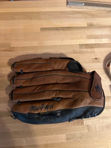 Macgregor Baseball glove