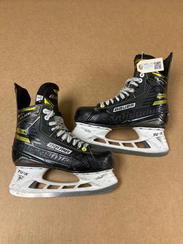 Used Senior Bauer Supreme Elite Hockey Skates 7