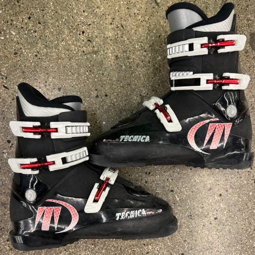 Used Tecnica Edge Ski Boots | Mondo 25 & 25.5 291mm