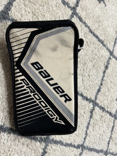 Bauer Prodigy 3.0 Youth Hockey Blocker - full right