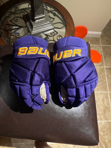 Used Bauer Vapor X Gloves 12" Pro Stock