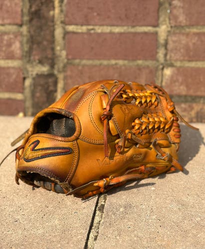 Rare Japanese Nike Diamond Elite J Baseball Glove Infield 11.5