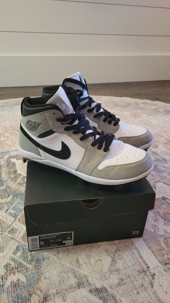 Gray Used Size 9.0 (Women's 10) Adult Men's Jordan High Top Molded Cleats