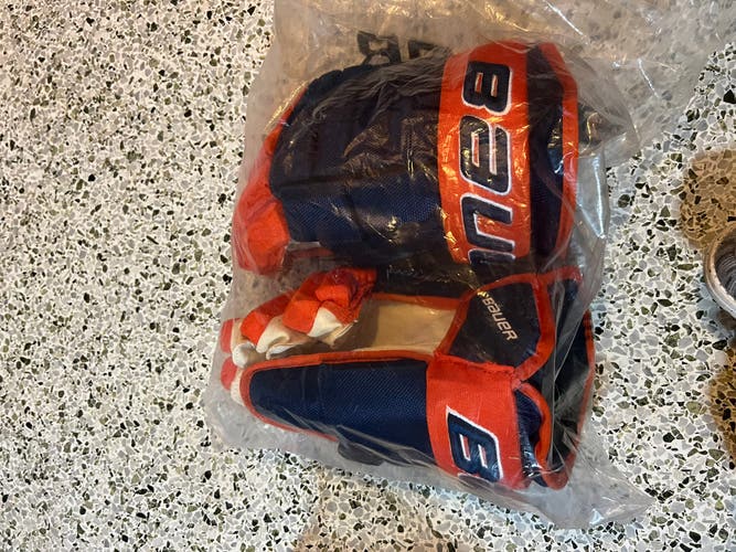 BAUER PRO SERIES GLOVE