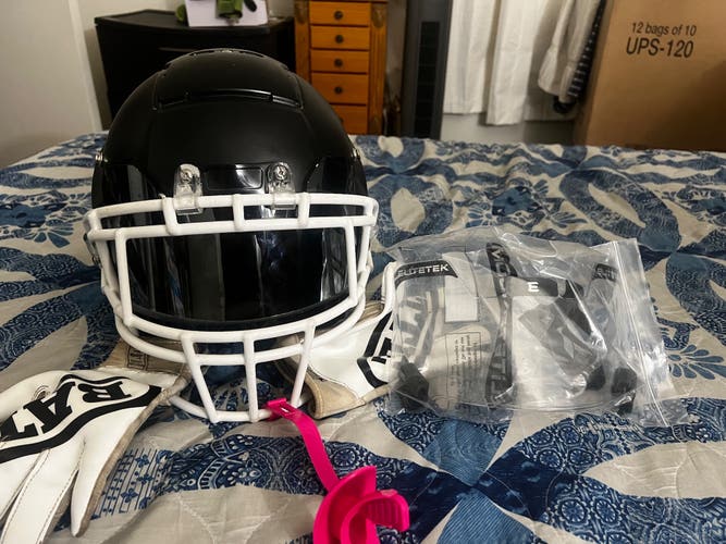 OBO !! Schutt F7 Football Helmet